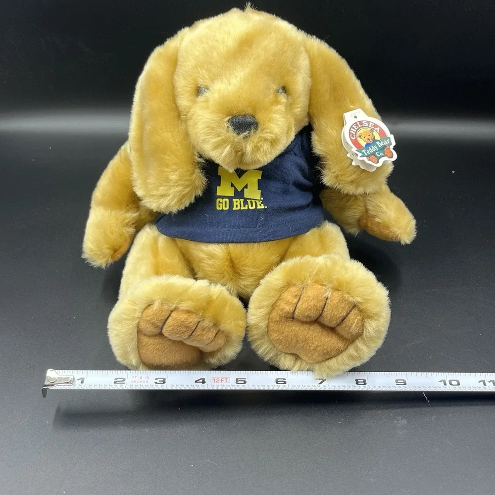Collegiate Licensed Michigan Go Blue‎ Chelsea Teddy Bear Co Knuckles Dog NWT
